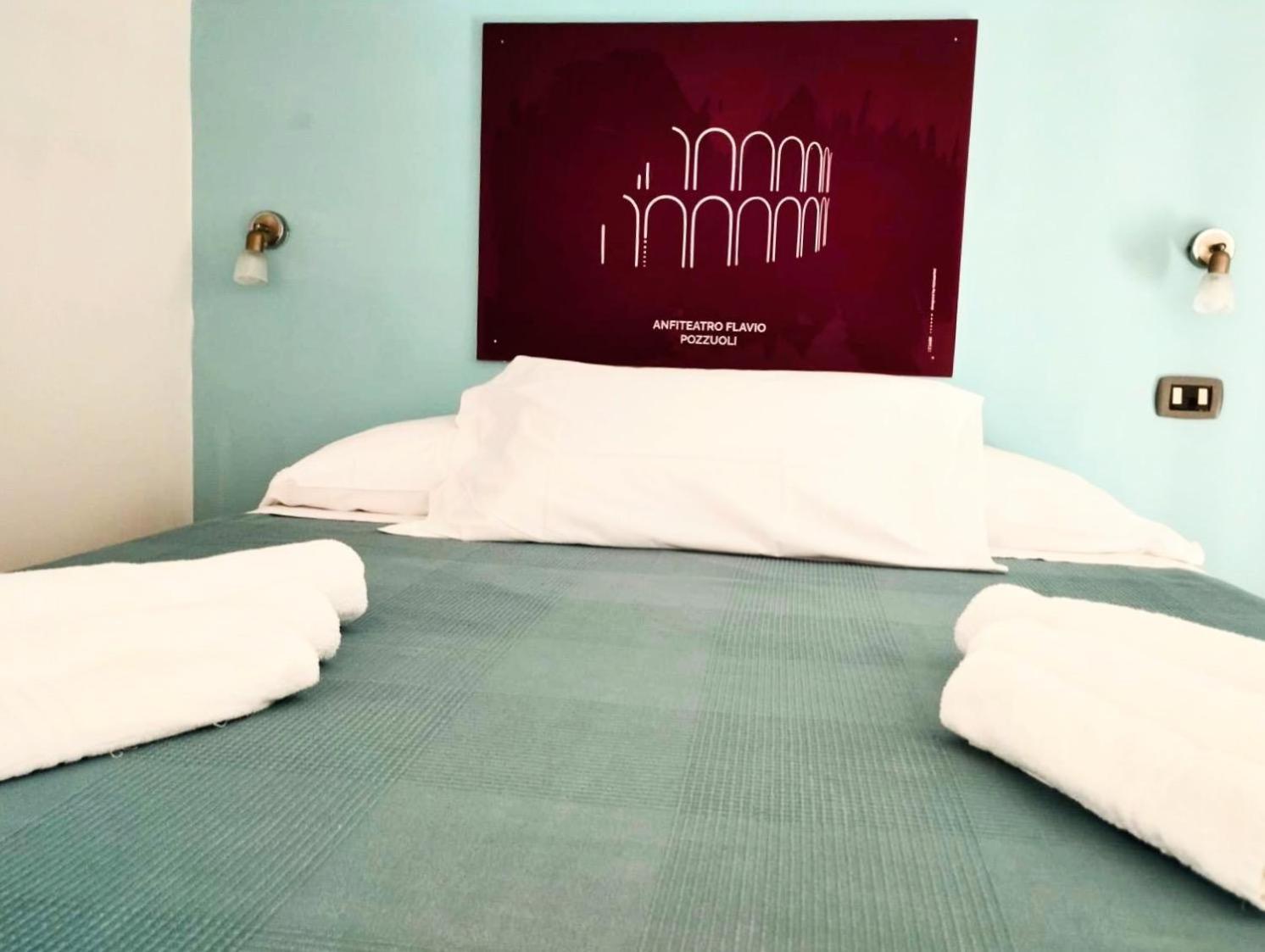 Casa Nina-Bacoli Elegant & View Apartment Bagian luar foto